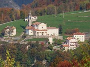 Alla Madonnina del Costone (1195 m) in veste autunnale da Salmezza-21ott24 - FOTOGALLERY